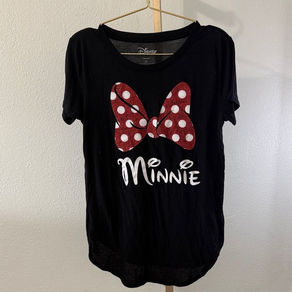 Disney Minnie Mouse Black Tee with Red Bow